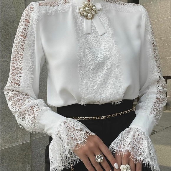 Tops - TOP NWT